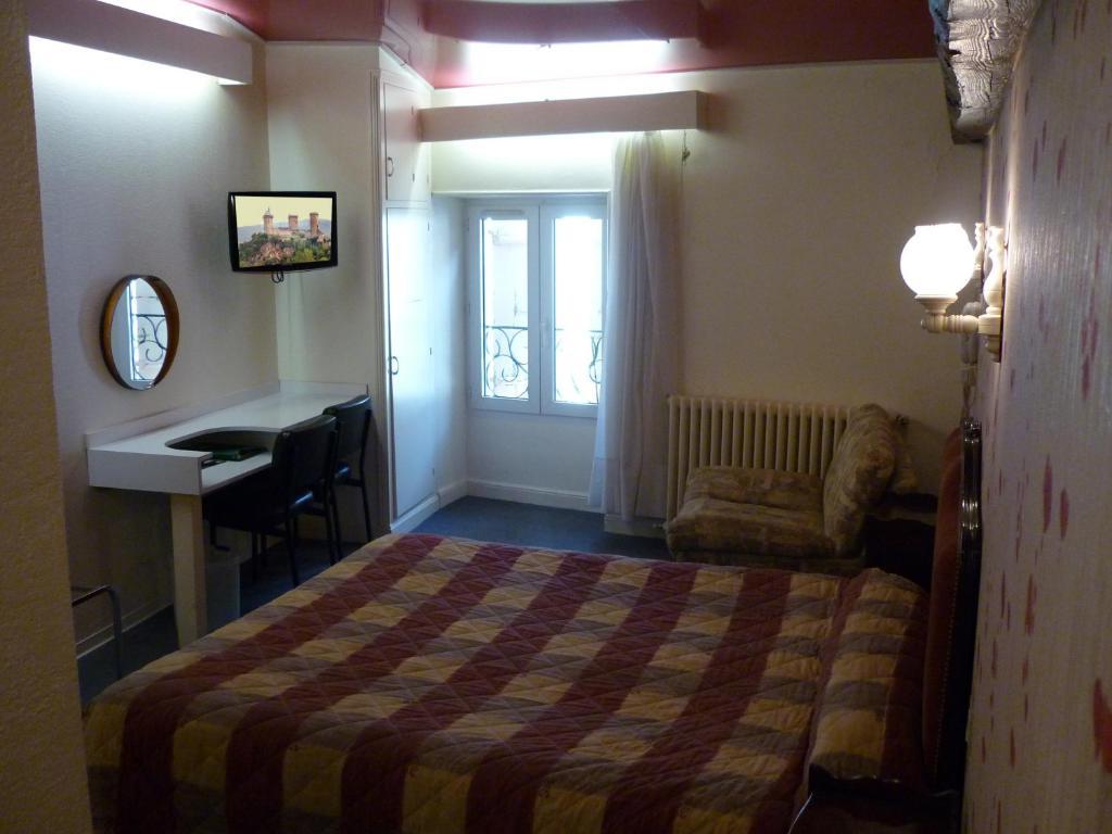 Hotel Le Lons Foix Room photo